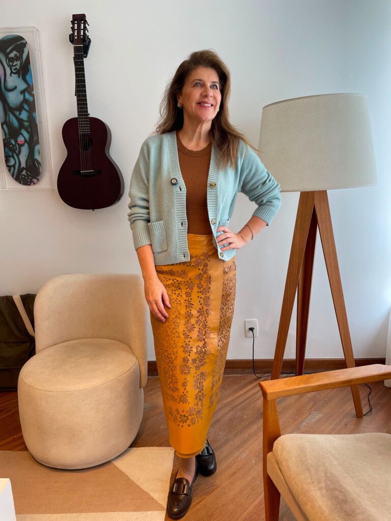 mocassim com saia com textura